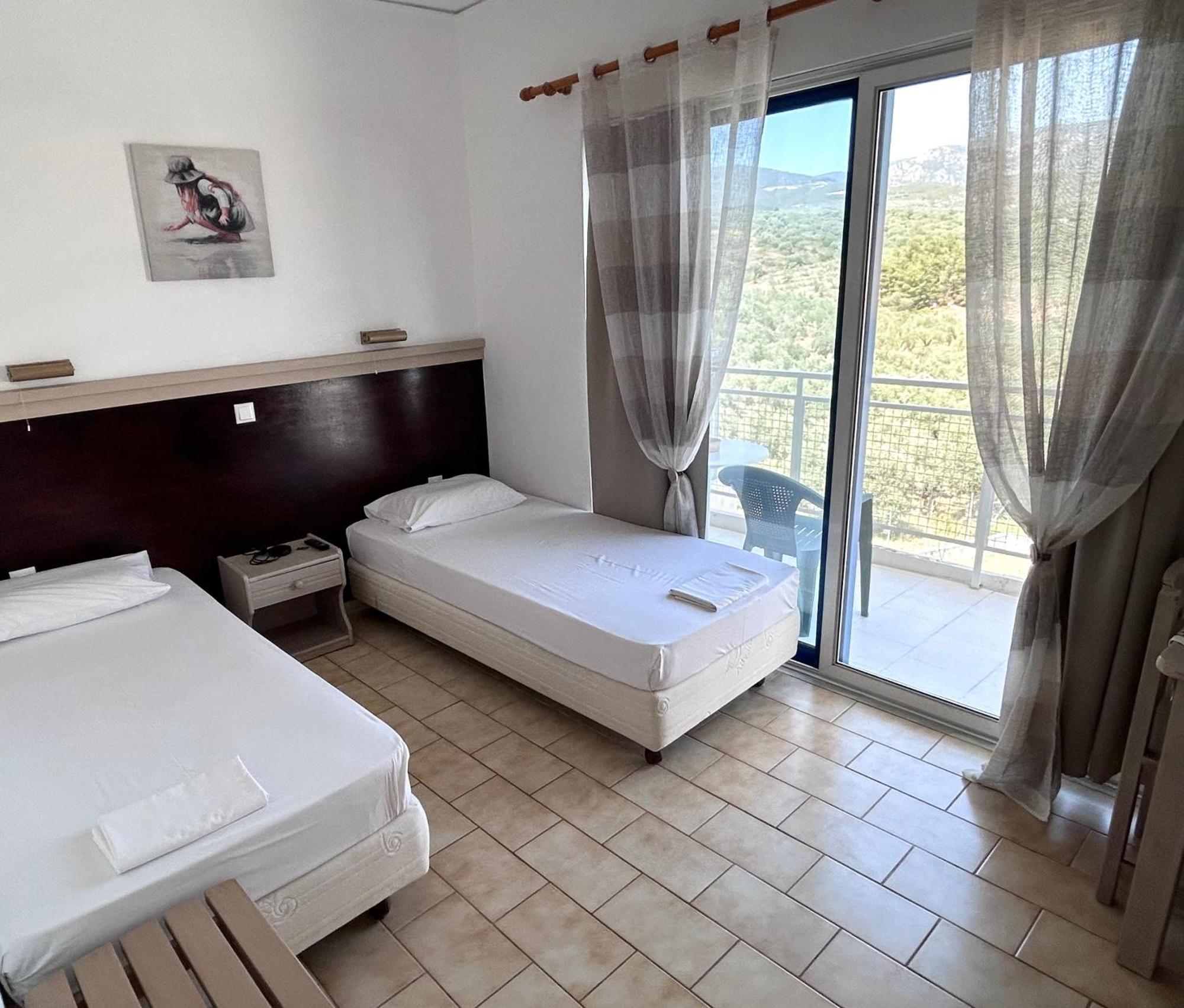 Bay Holiday Hotel & Spa Karavómilos Dış mekan fotoğraf