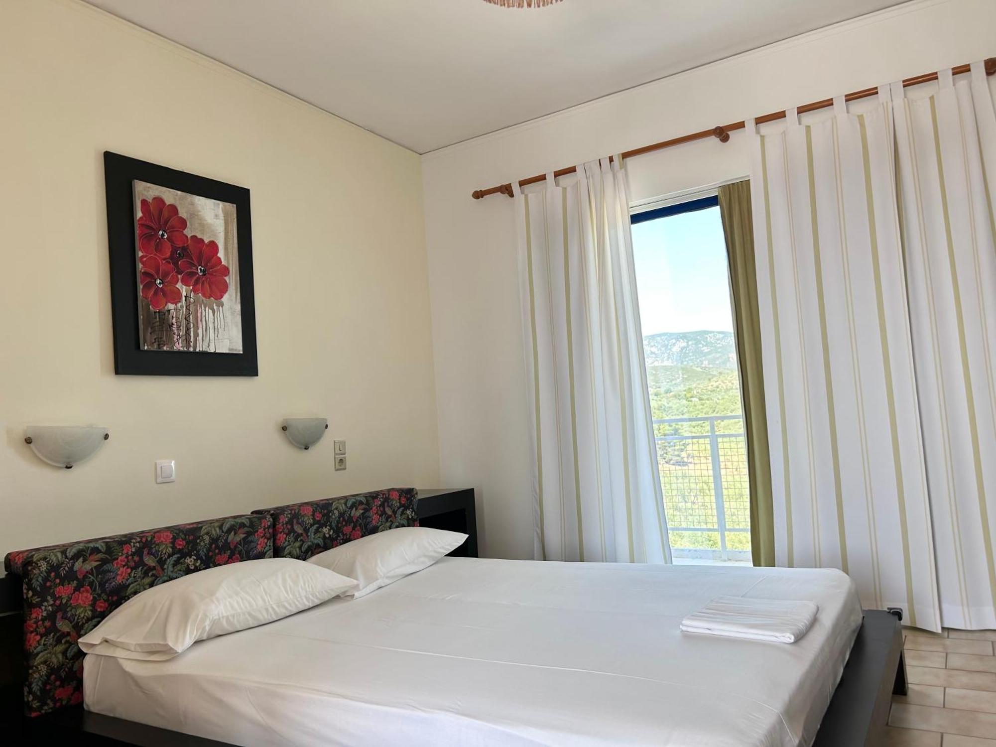 Bay Holiday Hotel & Spa Karavómilos Dış mekan fotoğraf